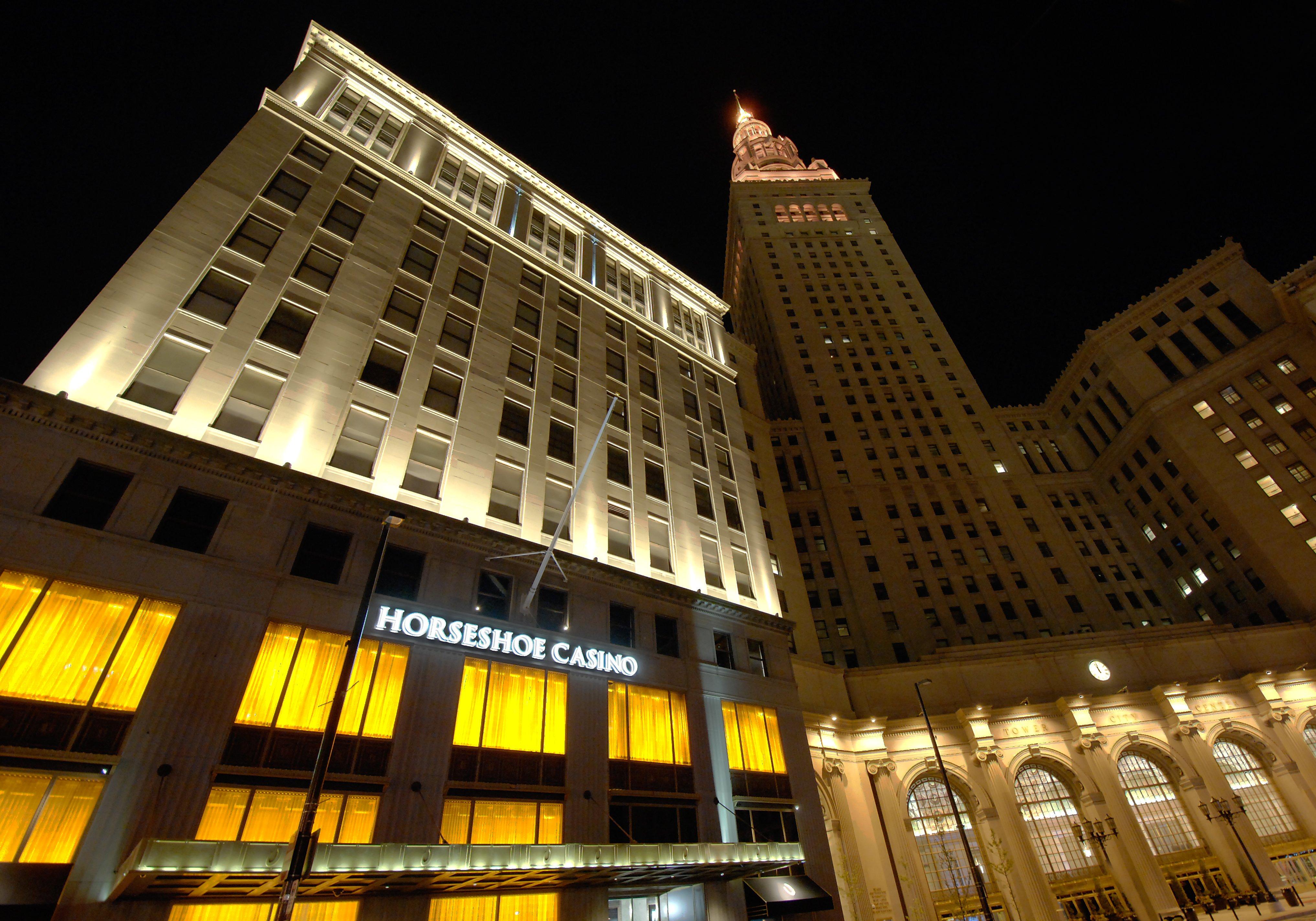 Hotel Ramada By Wyndham Cleveland Independence Exterior foto