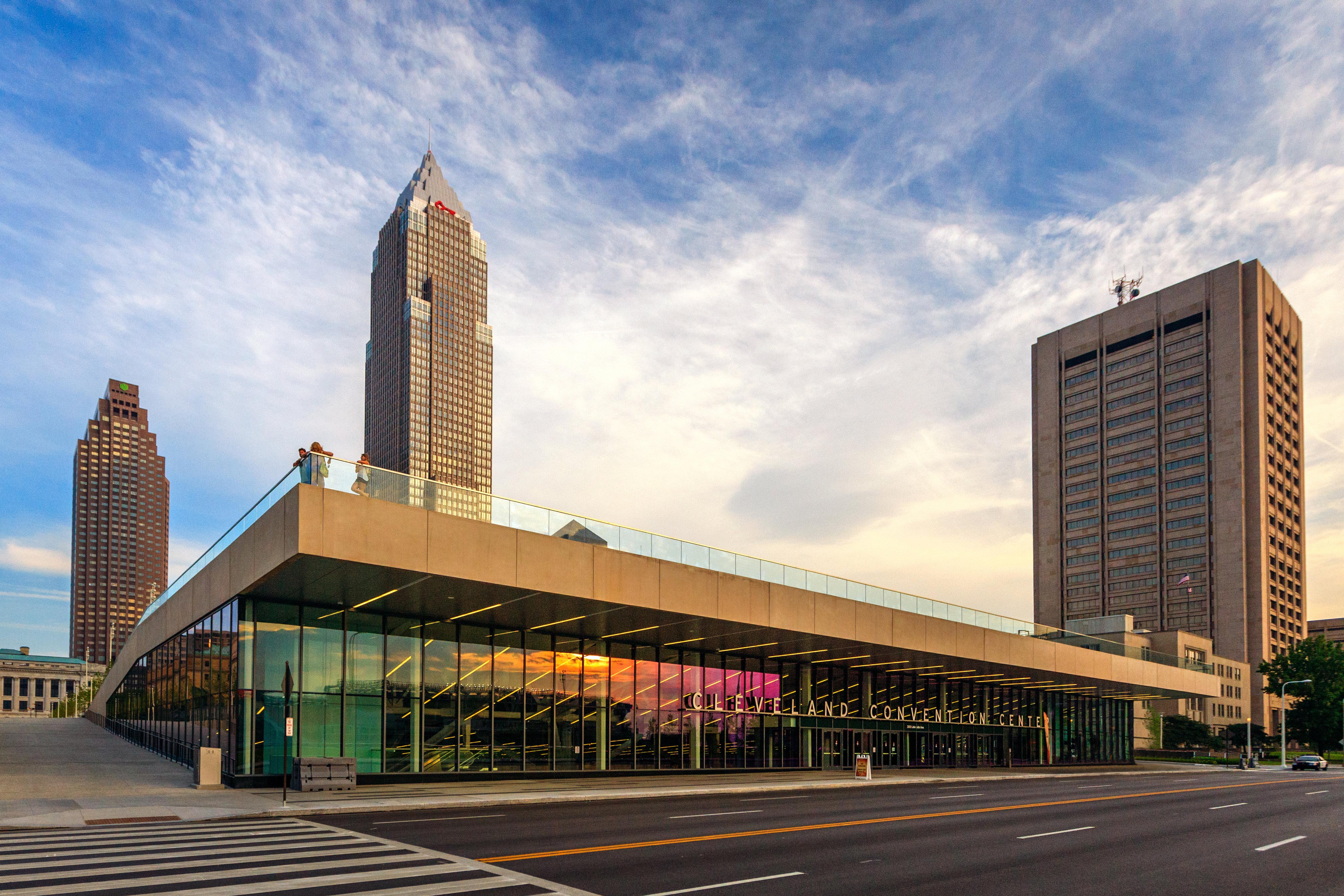 Hotel Ramada By Wyndham Cleveland Independence Exterior foto